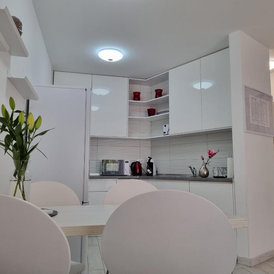 Apartman Magnolija อูมัค ภายนอก รูปภาพ